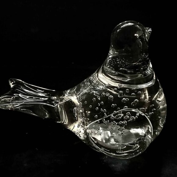 Vintage Glass Bird Paperweight With Controlled Bubbles - Picture 2 of 7